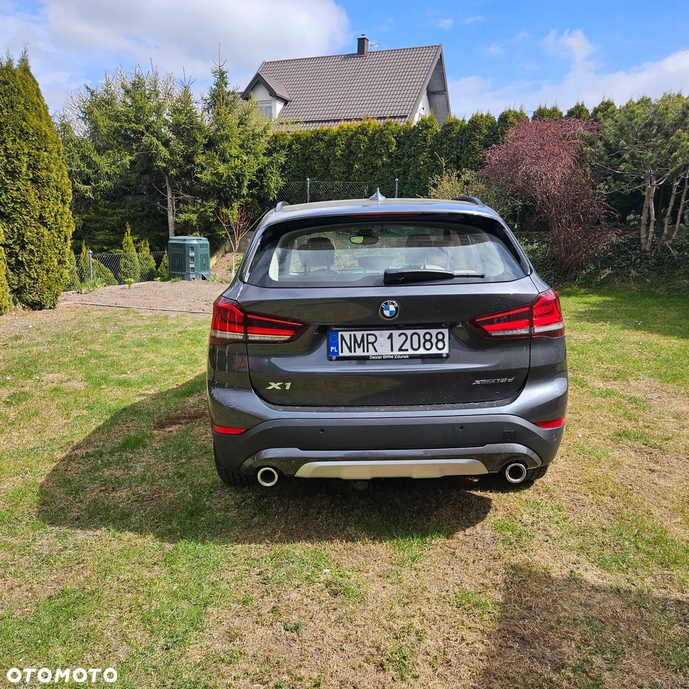 BMW X1 xDrive18d xLine - 8