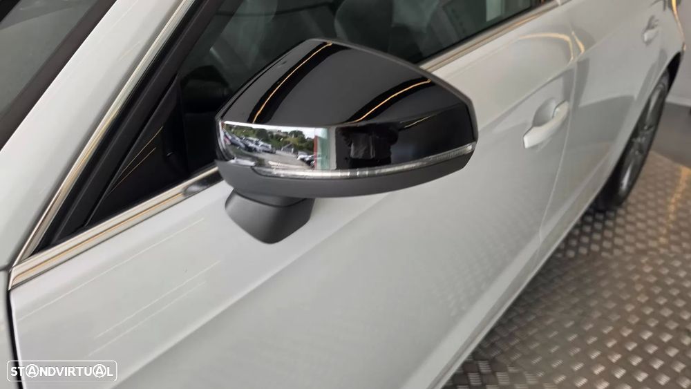 Audi A3 Sportback 1.6 TDI S-line - 28