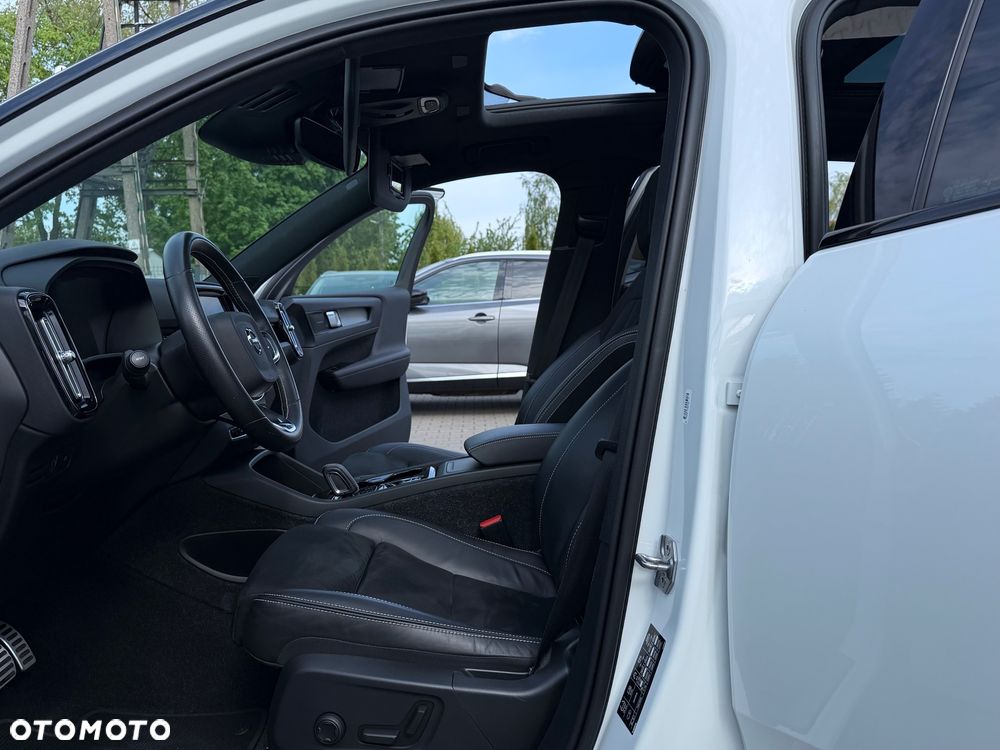 Volvo XC 40 T3 Geartronic RDesign - 35