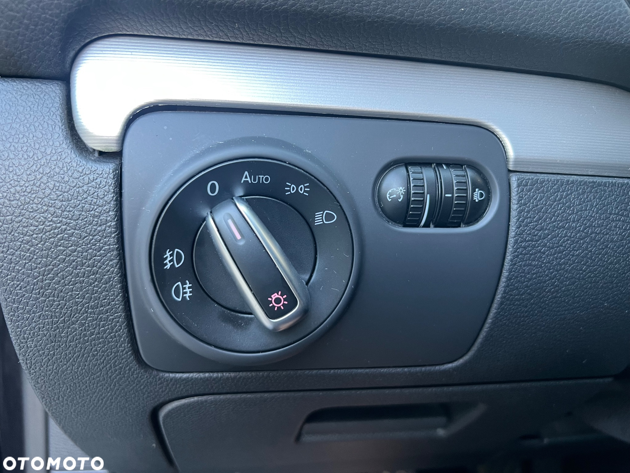 Volkswagen Golf 1.2 TSI BlueMotion Technology Team - 20