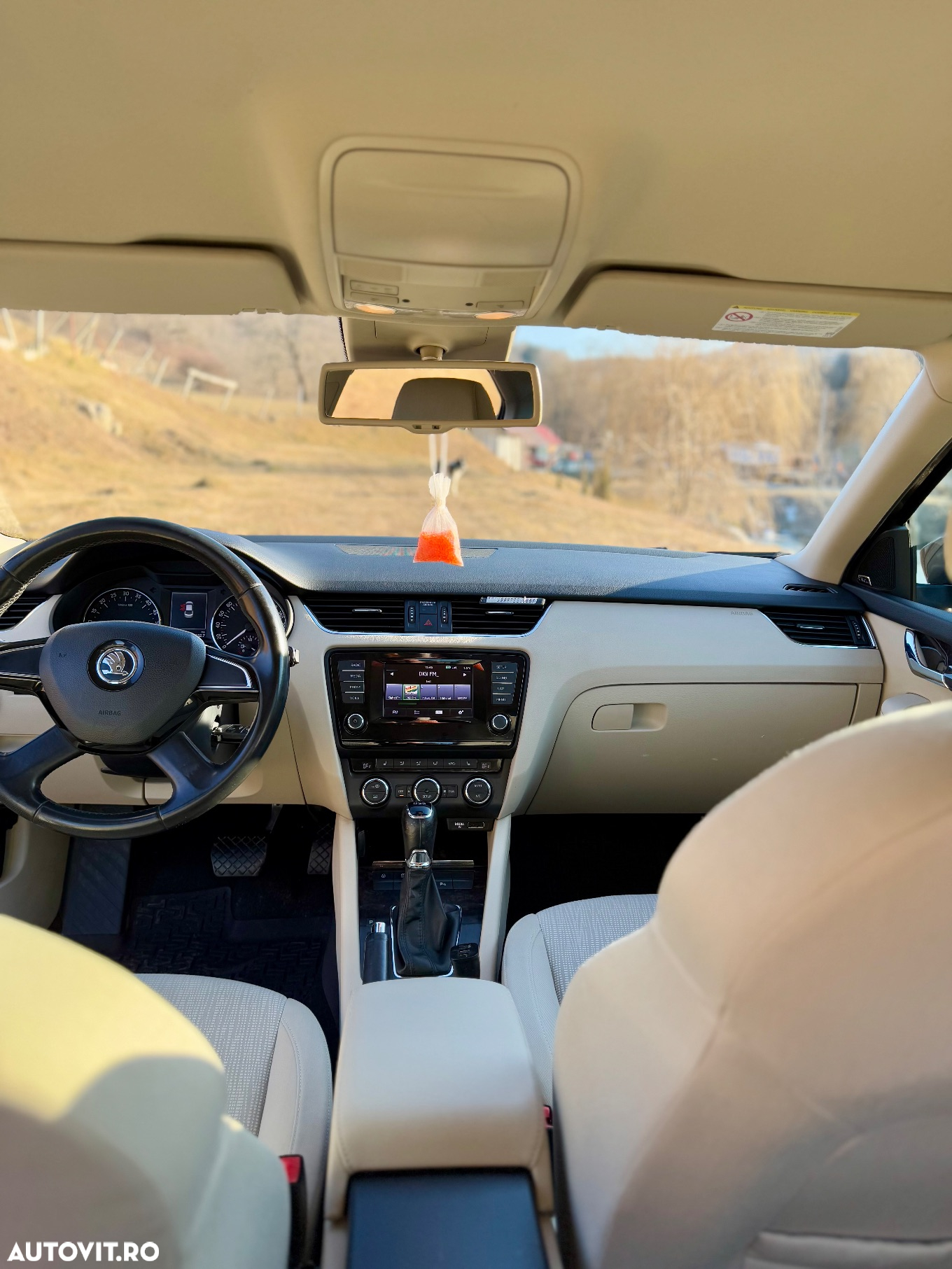 Skoda Octavia 1.6 TDI Ambiente DSG - 15