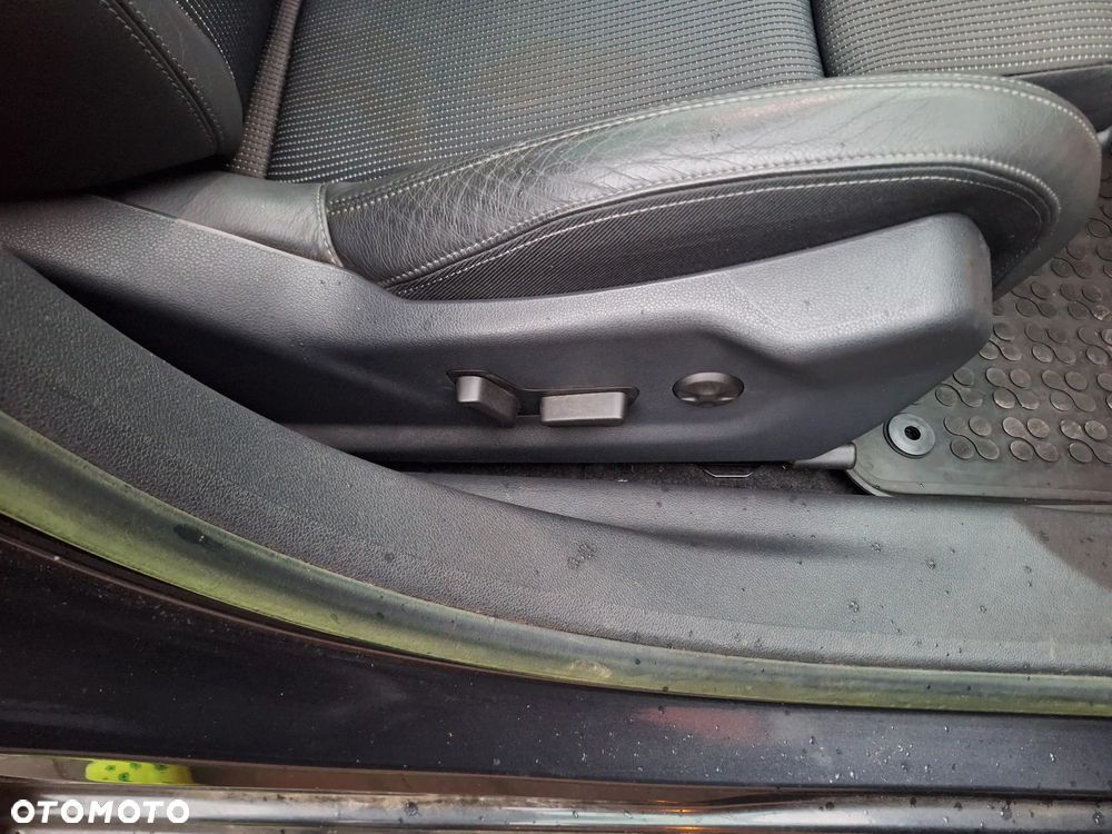 Peugeot 508 HDi 160 Allure - 32