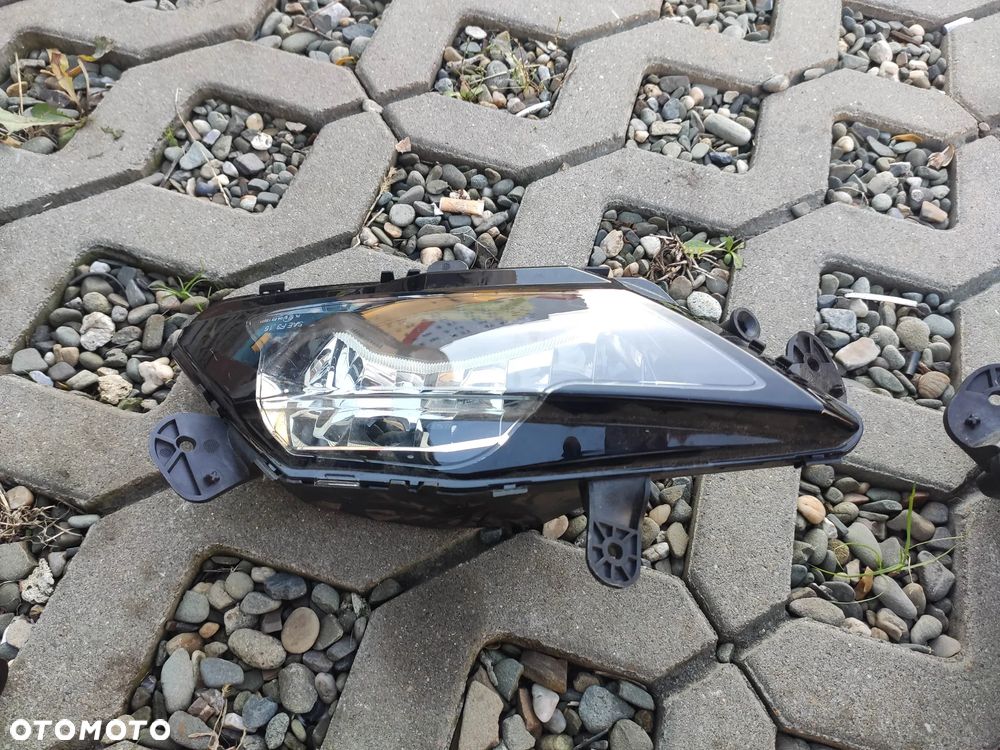 EU HALOGEN PRAWY LEWY PRZÓD OPEL ASTRA K V 19- NOWY ORG - 2