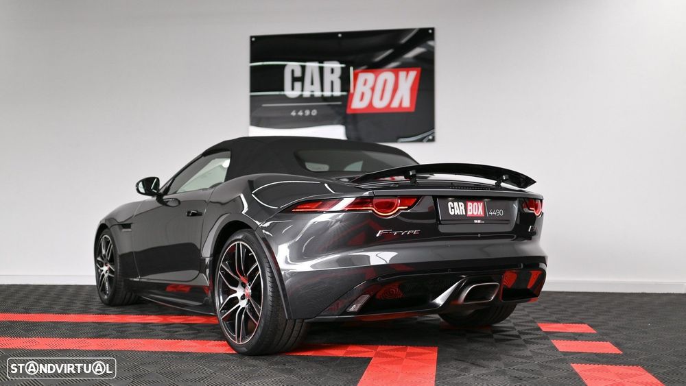 Jaguar F-Type 2.0 i4 Chequered Flag - 26