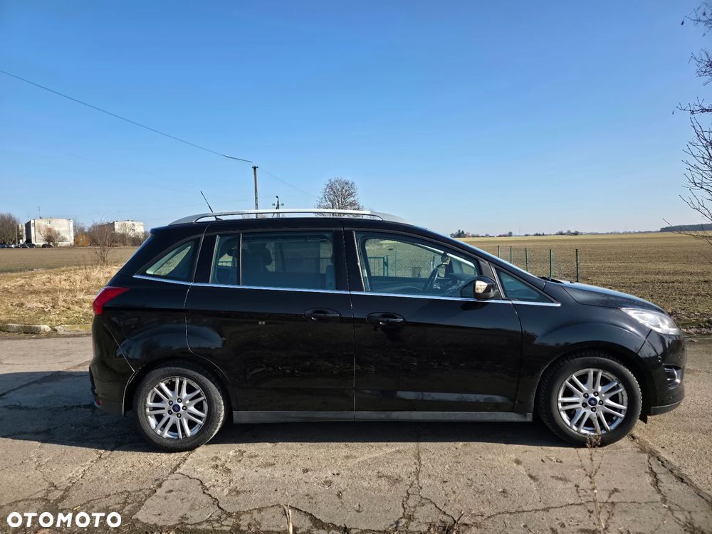 Ford Grand C-MAX - 4