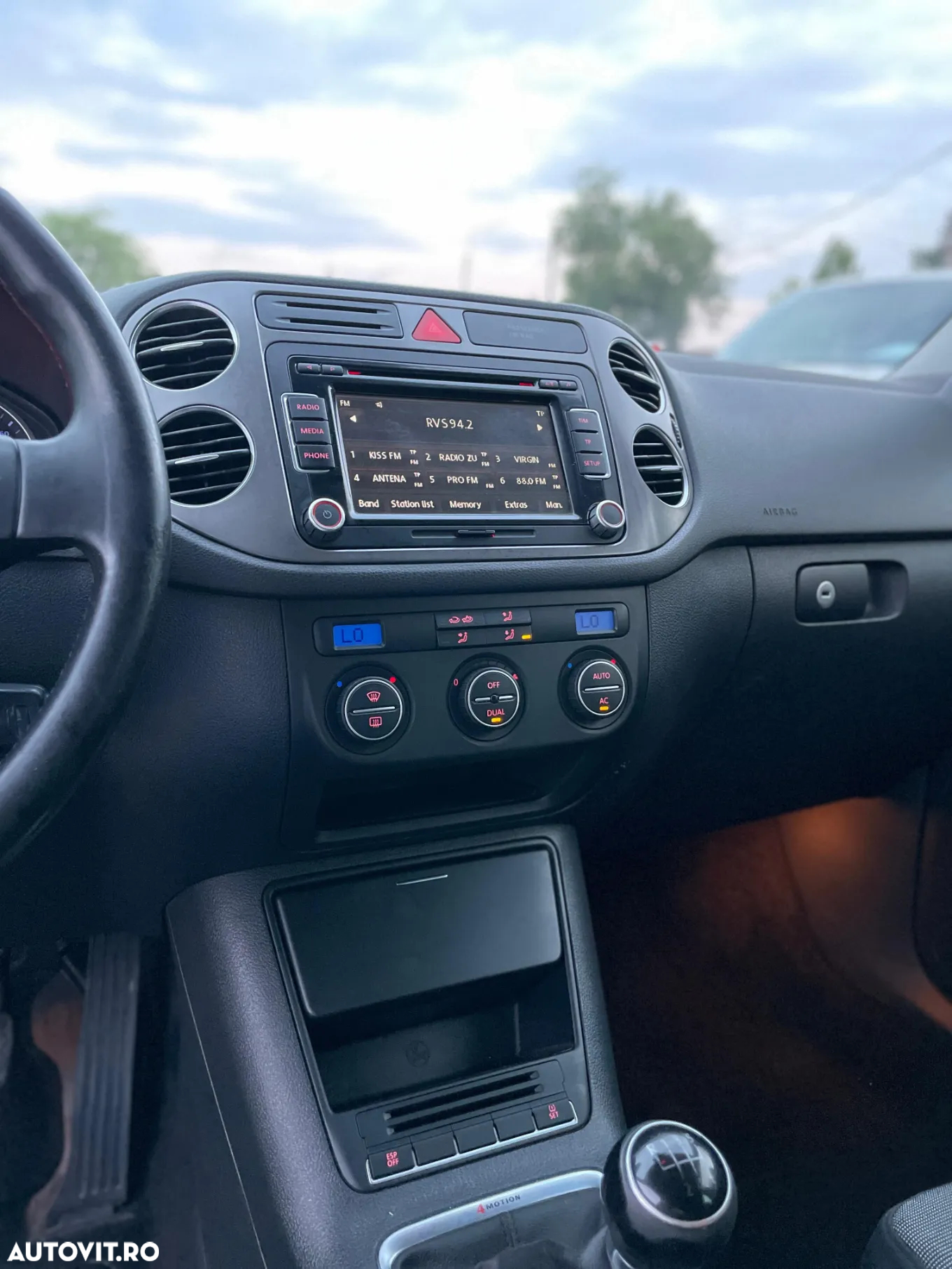 Volkswagen Tiguan - 7