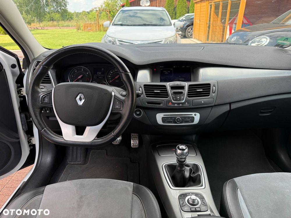 Renault Laguna ENERGY dCi 175 FAP Start & Stop GT - 18