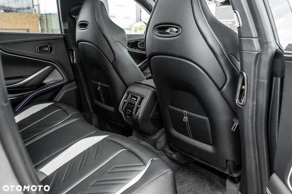 Aston Martin DBX707 - 18