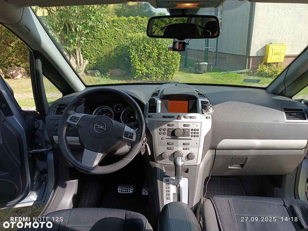 Opel Zafira - 12