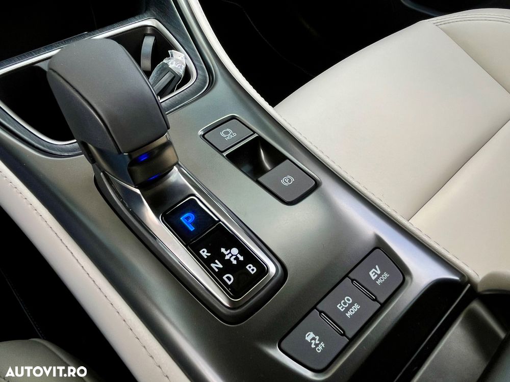 Lexus LBX 1.5 HEV 4x2 CVT Elegant - 25