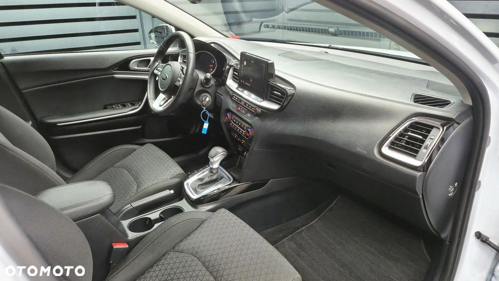 Kia Ceed 1.4 T-GDI DCT OPF Vision - 15