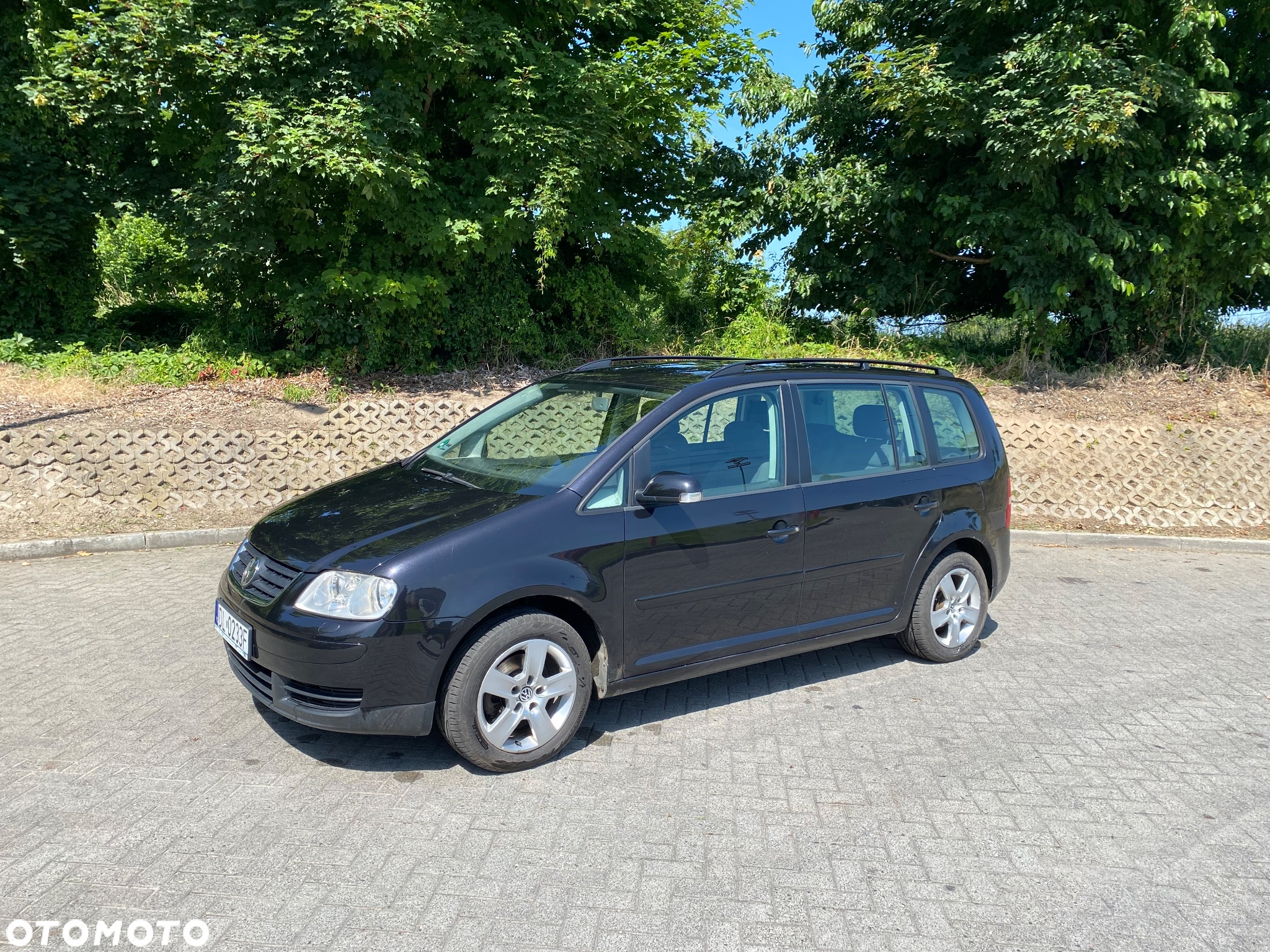 Volkswagen Touran - 9