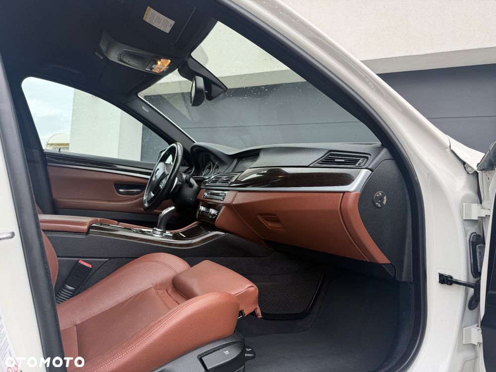 BMW Seria 5 530i Sport-Aut Edition Exclusive - 28