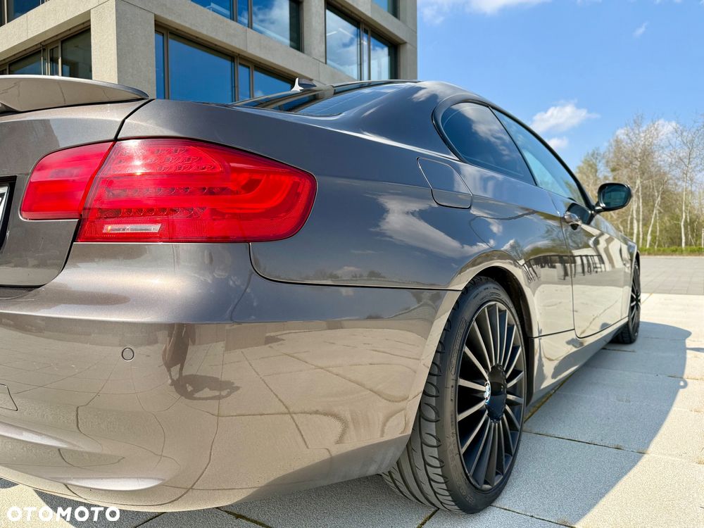 BMW Seria 3 320d - 11
