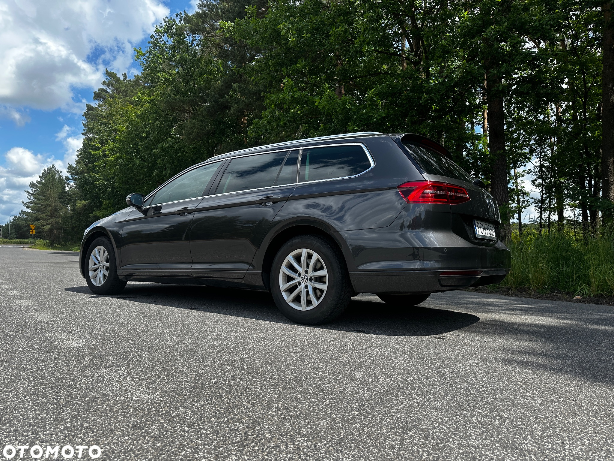 Volkswagen Passat 2.0 TDI BMT Comfortline - 3