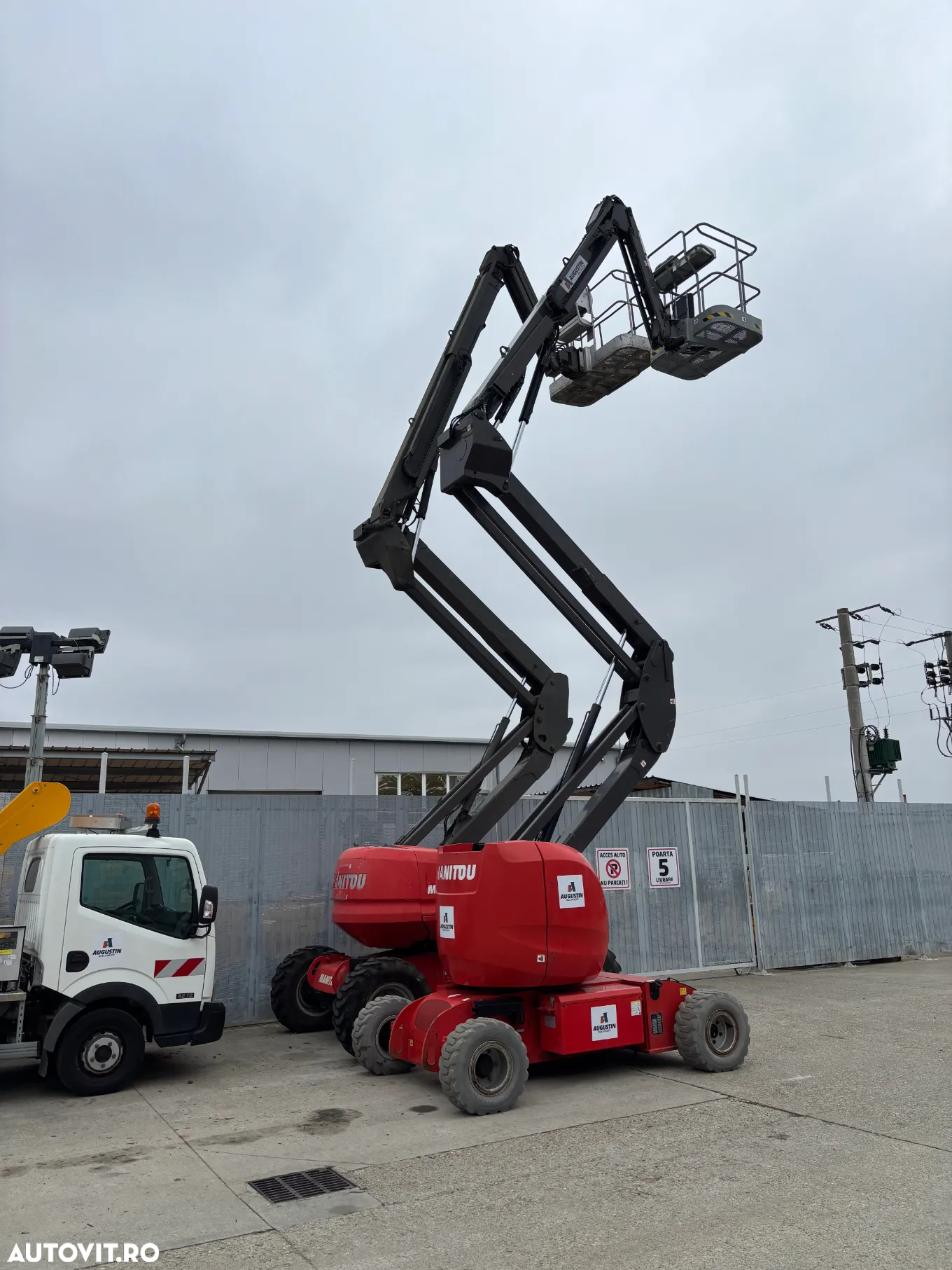 Inchiriere nacela diesel cu brat articulat - 4