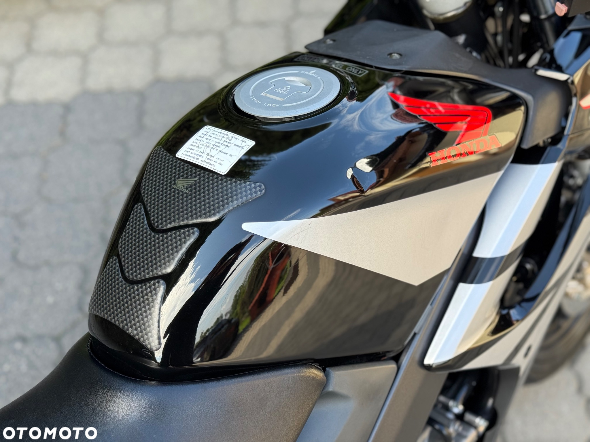 Honda CBR - 23