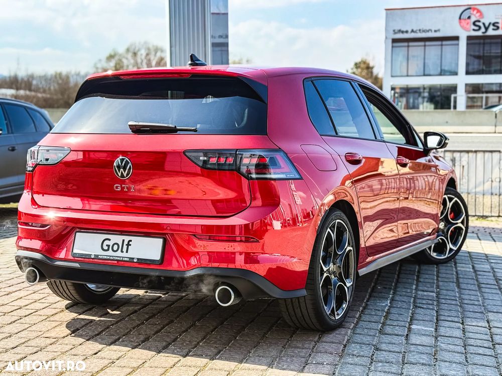 Volkswagen Golf GTI - 31