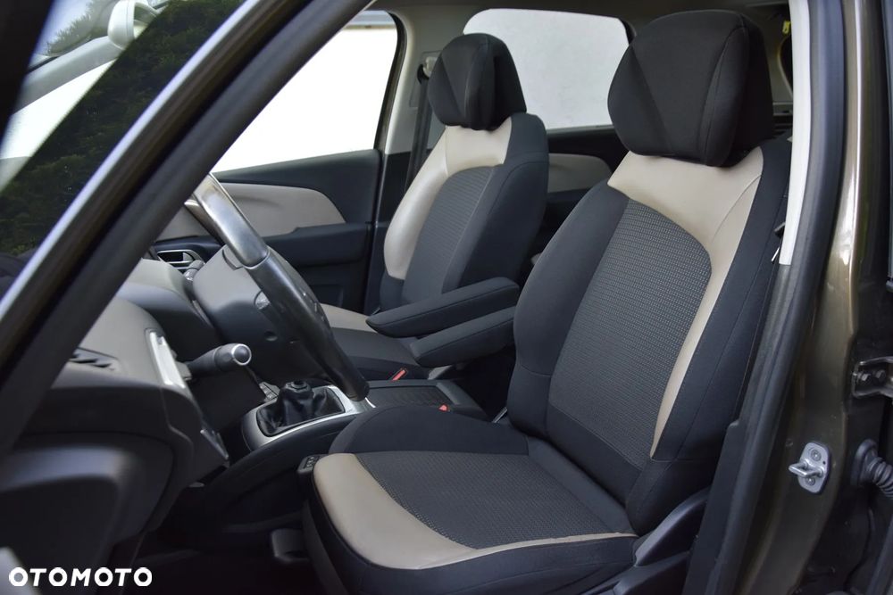 Citroën C4 Picasso e-HDi 115 Exclusive - 26