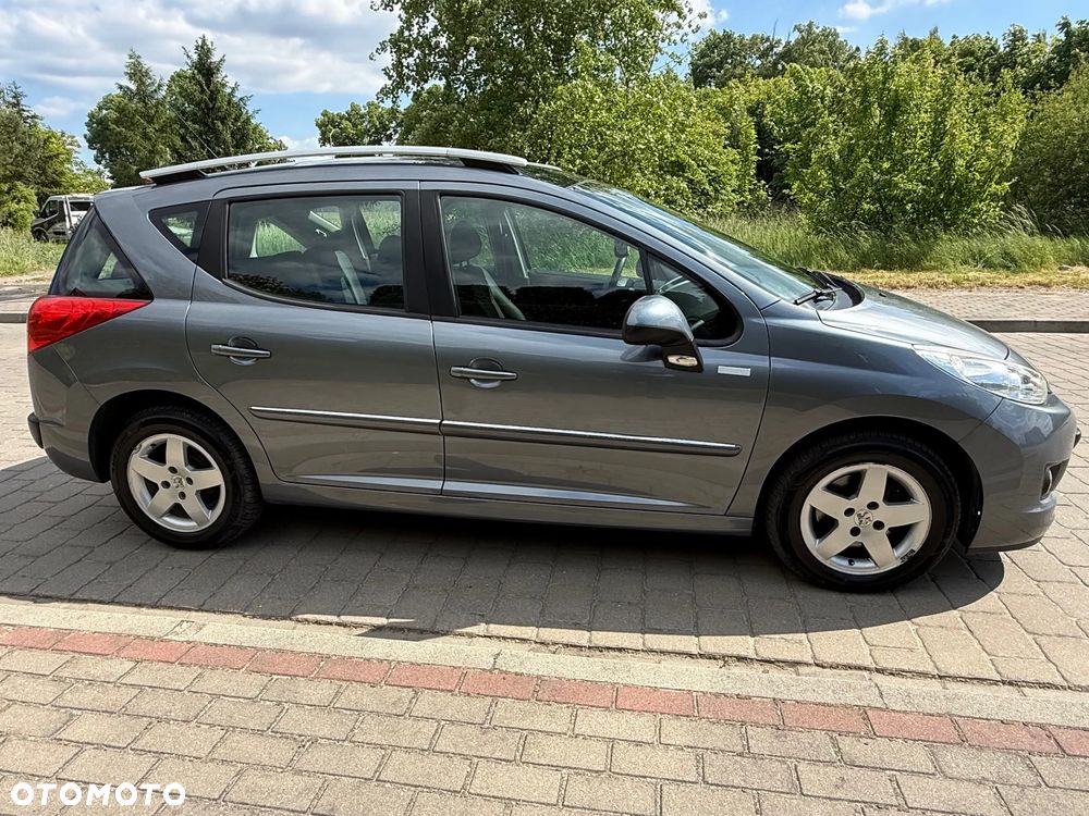 Peugeot 207 90 HDi FAP (Blue Lion) Filou - 4
