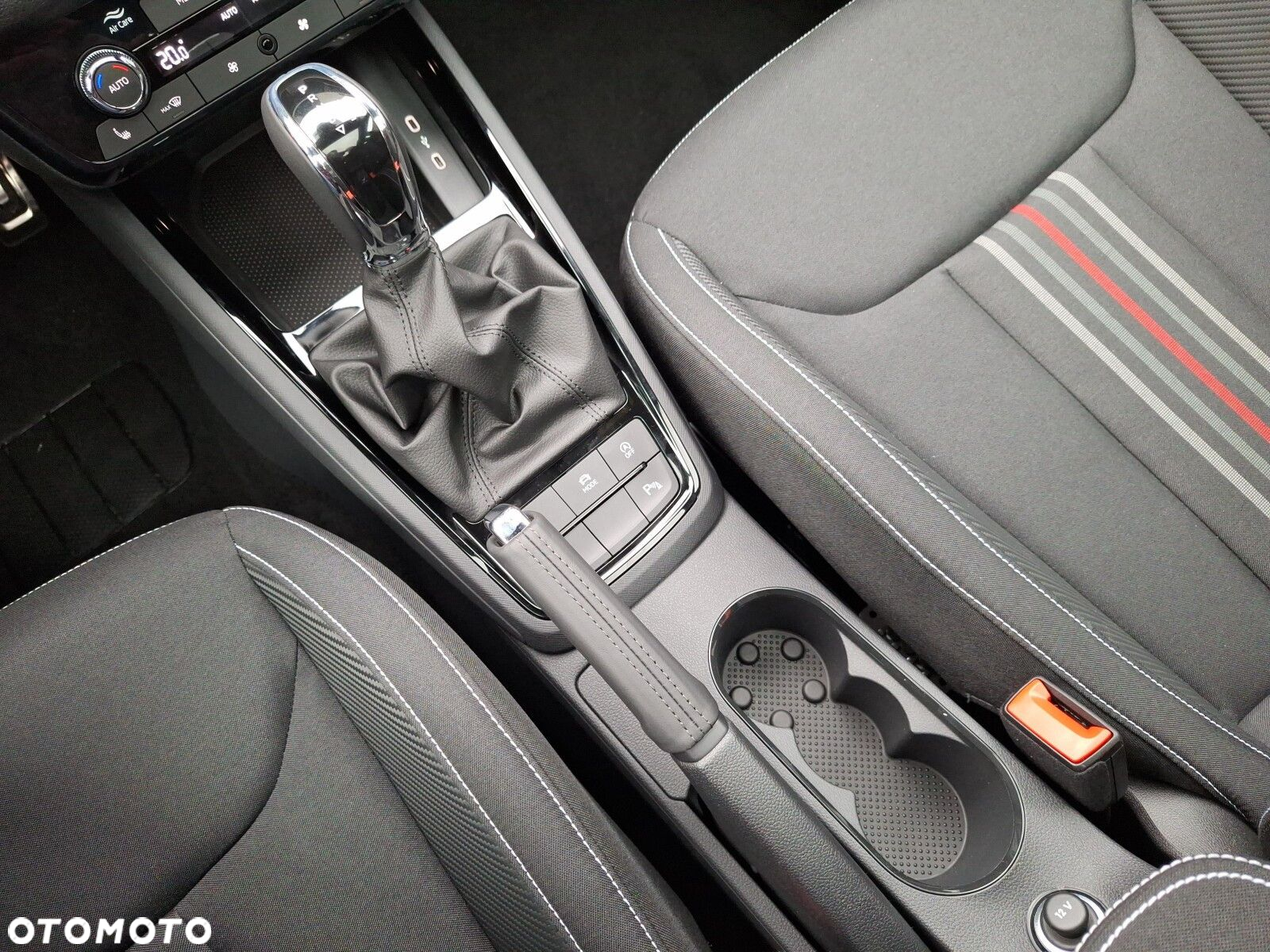 Skoda Kamiq 1.5 TSI Monte Carlo DSG - 22