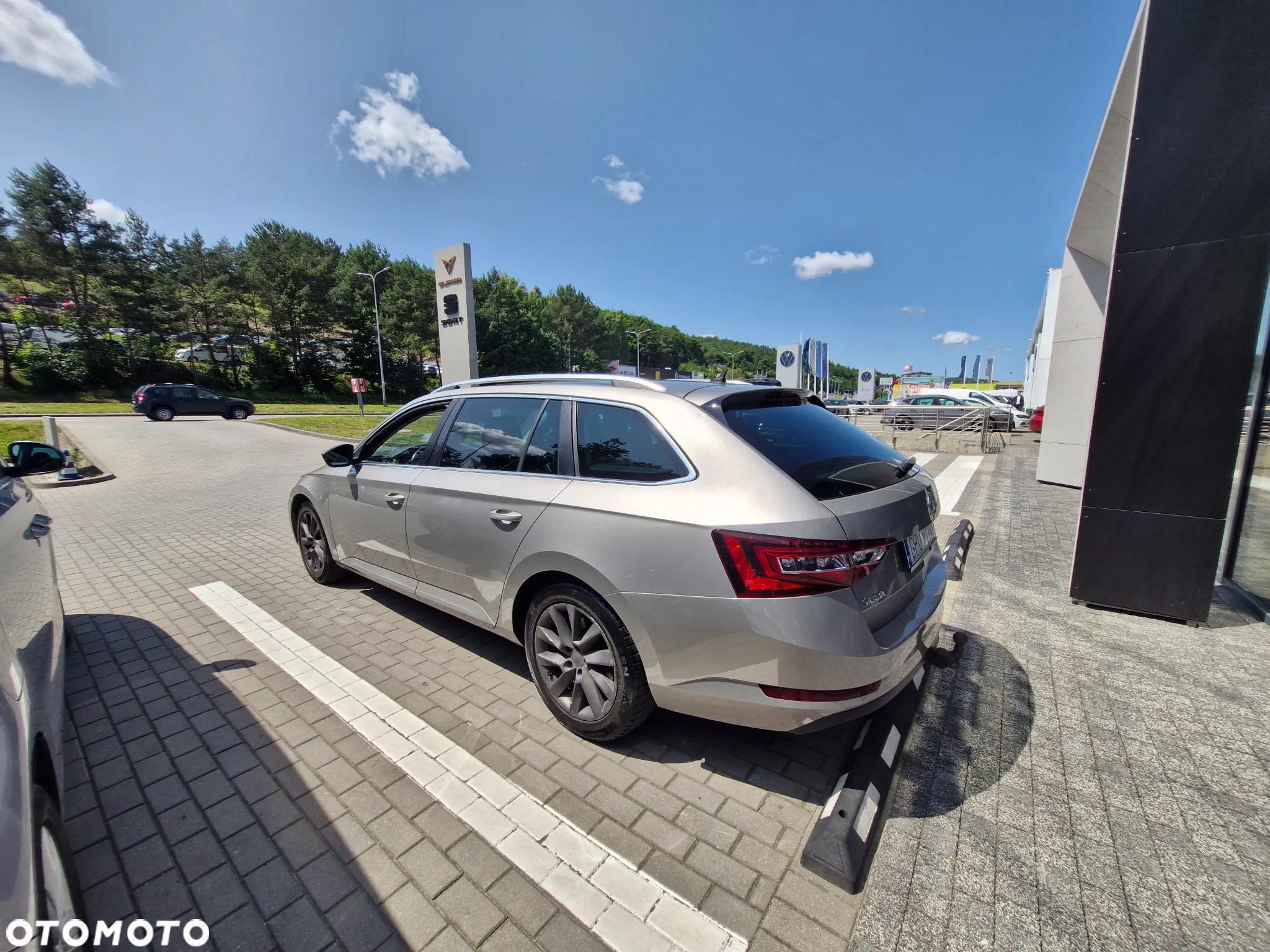 Skoda Superb 2.0 TDI 4x4 DSG Style - 10