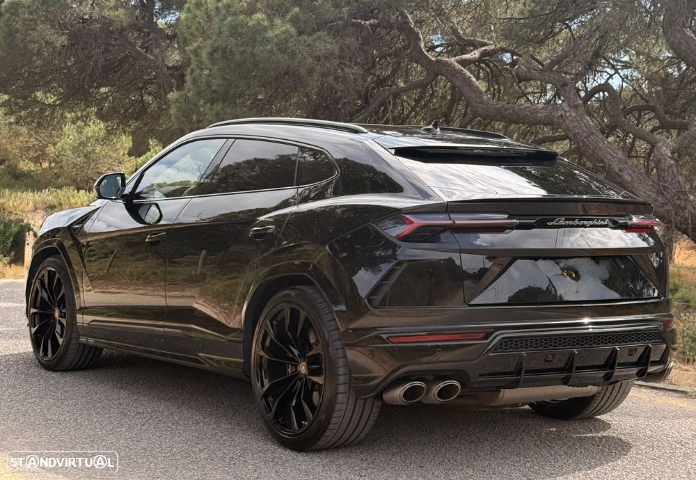 Lamborghini Urus 4.0 V8 - 8