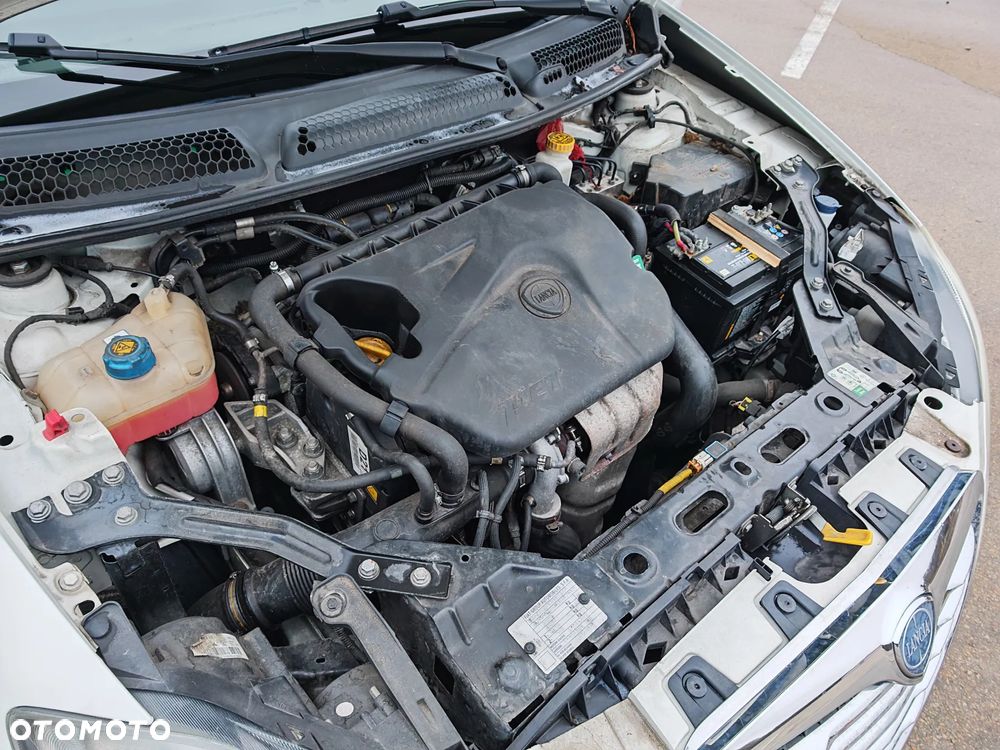 Lancia Delta 1.4 T-Jet 16v Oro - 22