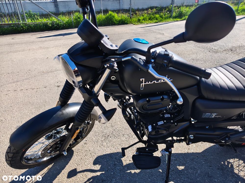 Junak M12 - 7