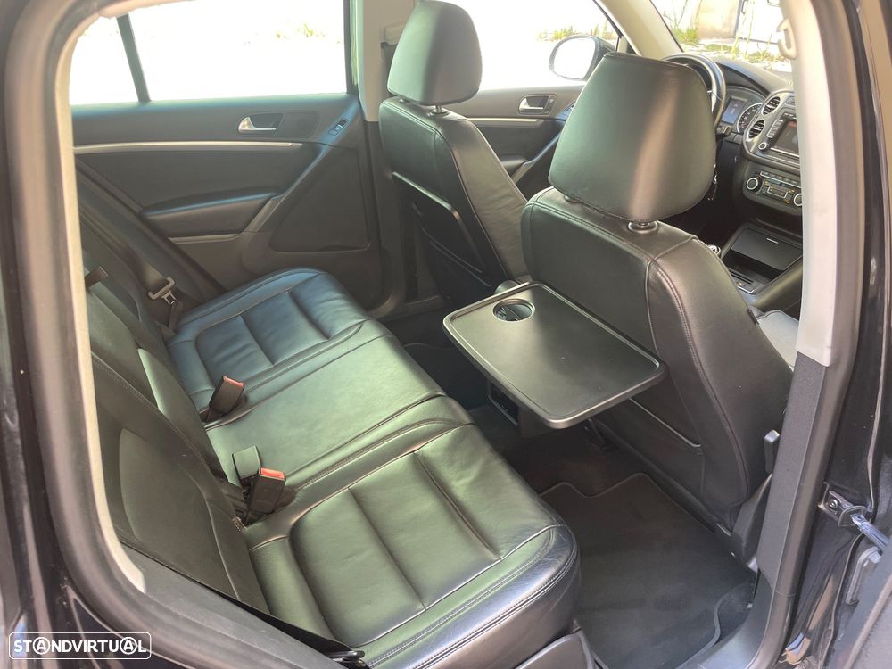 VW Tiguan 2.0 TDi Sport BlueMotion - 11
