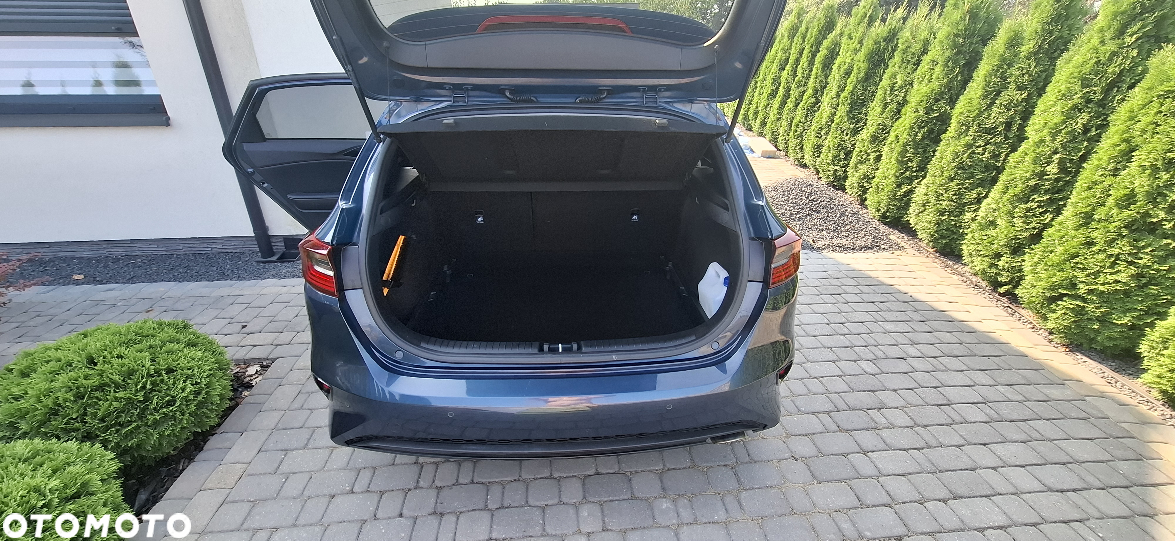 Kia Ceed 1.4 T-GDI L Business Line Plus - 11