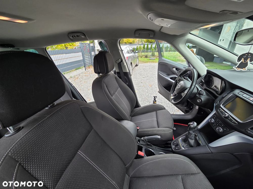 Opel Zafira 1.4 Turbo Active - 22