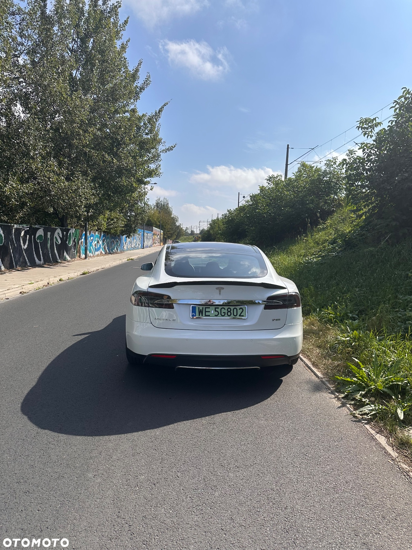 Tesla Model S 85 D - 3