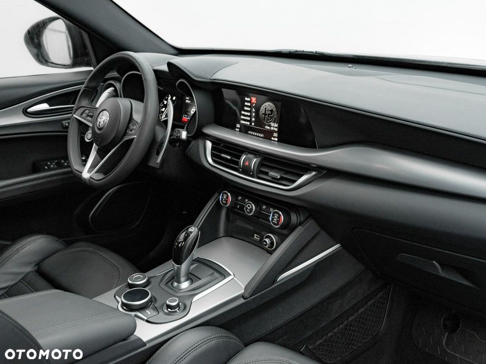 Alfa Romeo Stelvio 2.0 Turbo Super Q4 - 34
