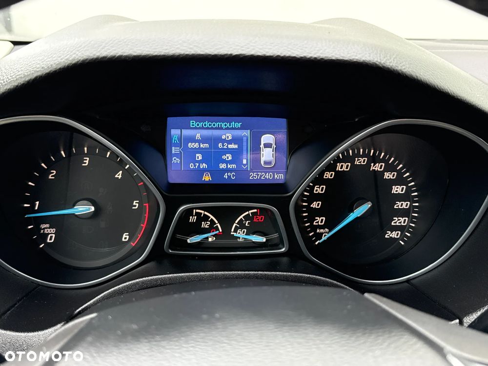 Ford Focus - 29