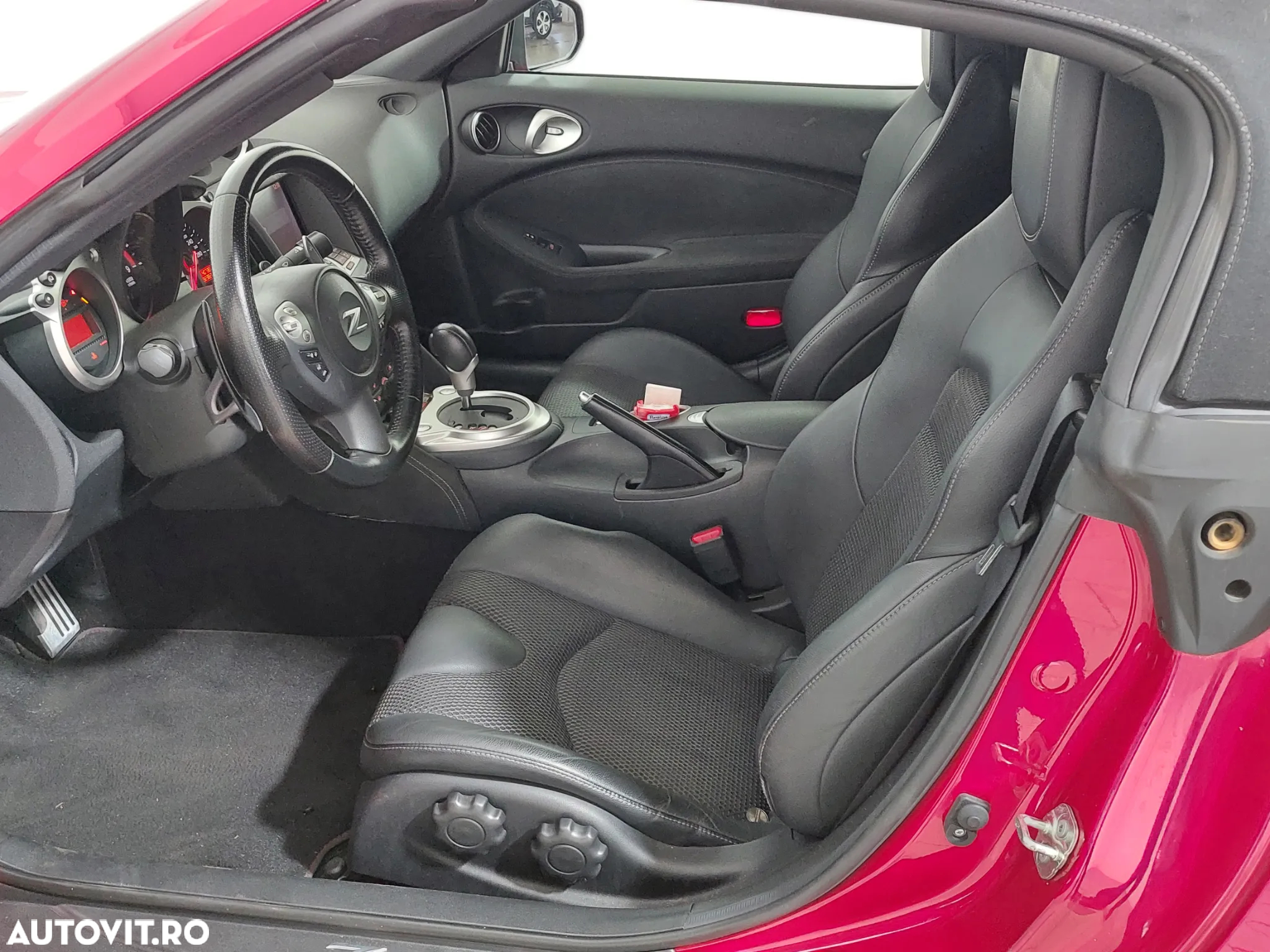 Nissan 370 Z - 10