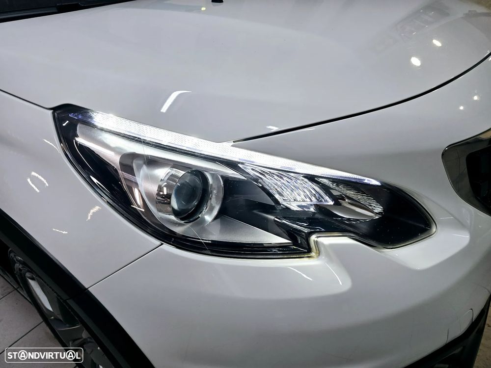 Peugeot 2008 1.5 BlueHDi Signature - 21