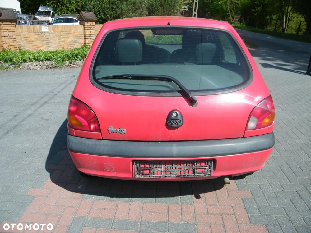 Ford Fiesta MK4 FL 1.3 B 60KM silnik HCS EFI skrzynia B5/IB5 lakier Radiant Red - 4