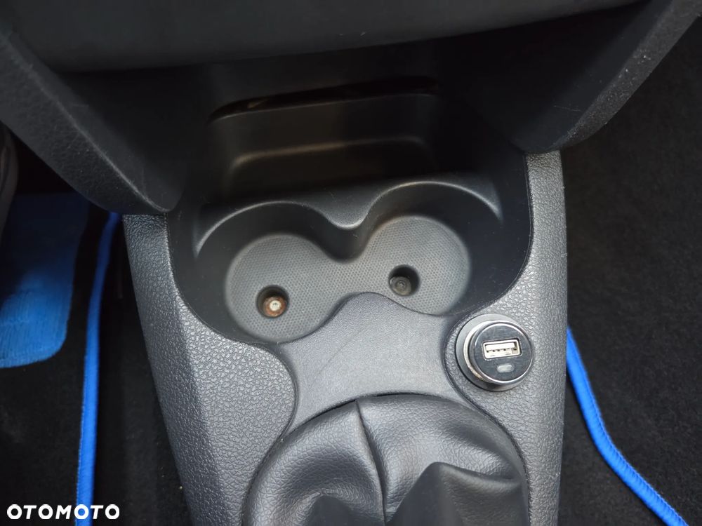 Dacia Sandero TCe 90 Celebration - 24