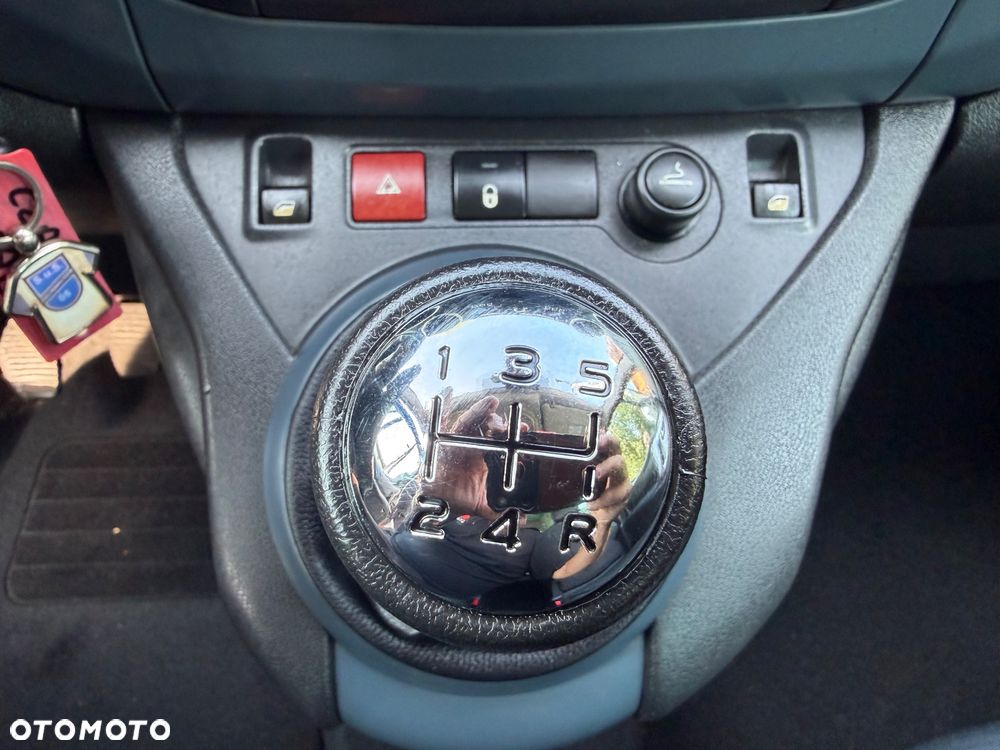 Peugeot Partner 1.6 HDi Outdoor - 26