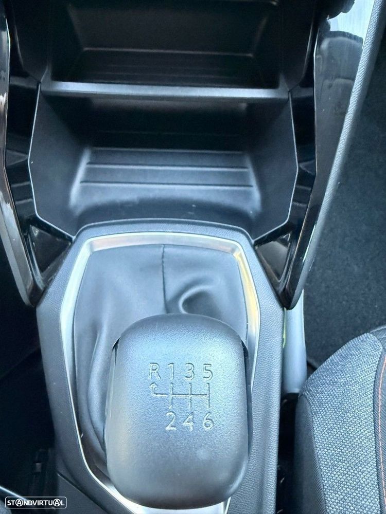 Peugeot 208 1.2 PureTech Active Pack - 16