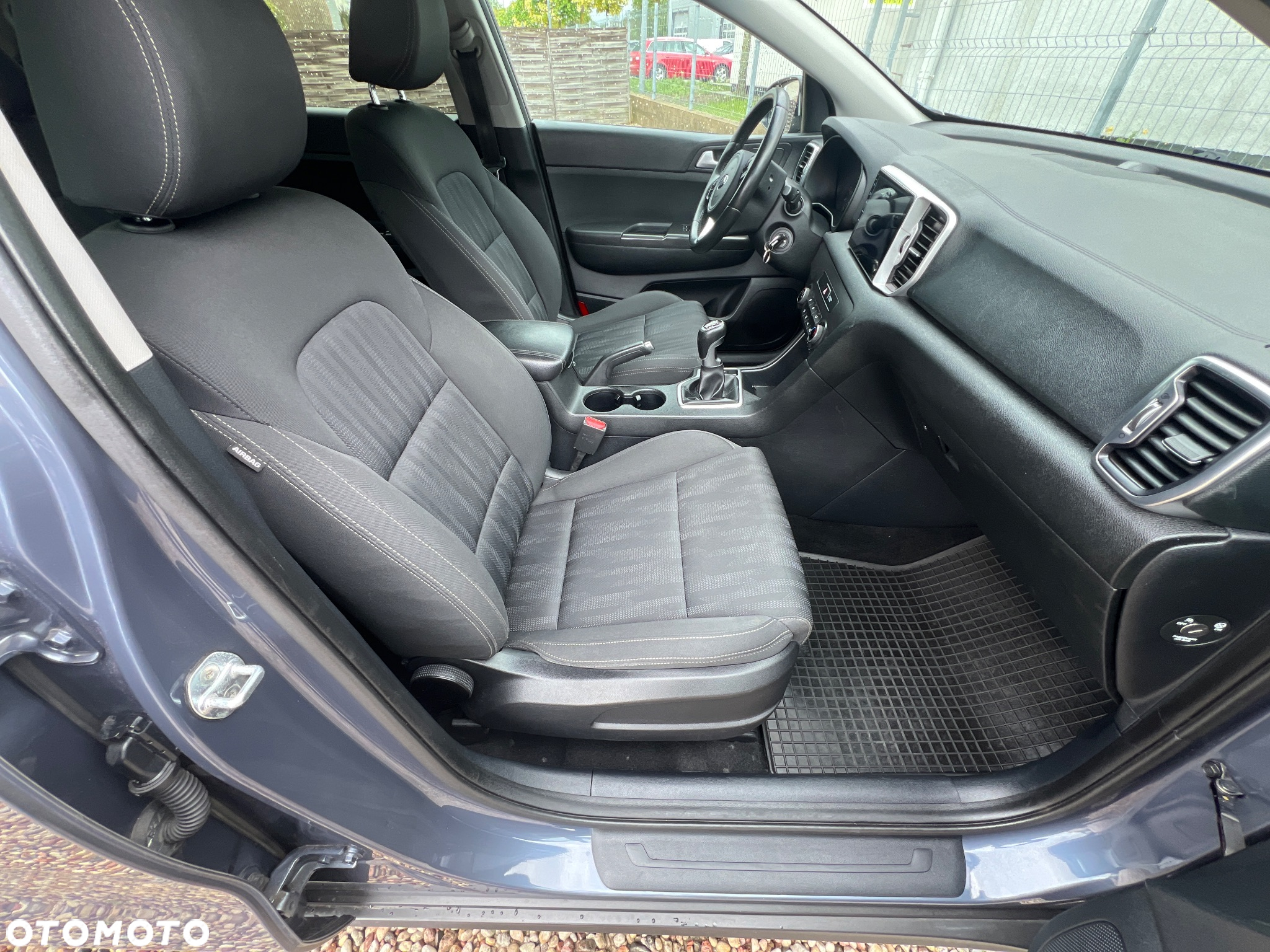 Kia Sportage - 16