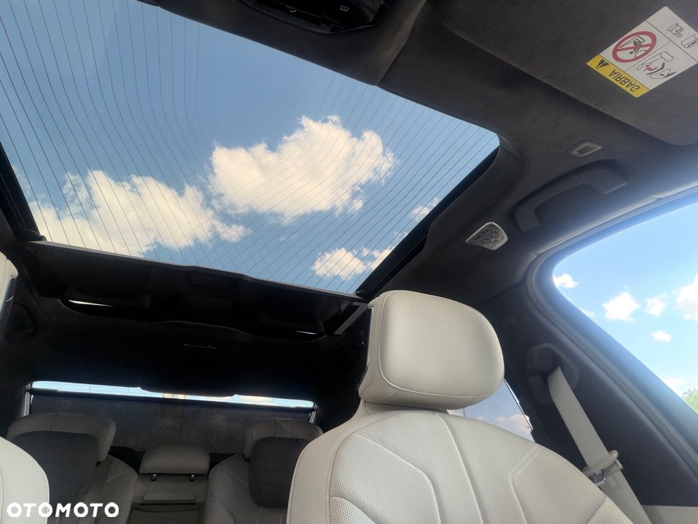 BMW i7 - 35