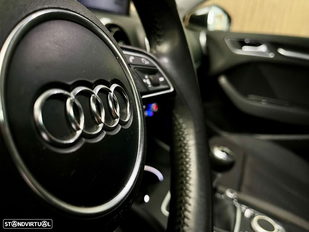 Audi A3 Sportback 1.6 TDI S-line - 12