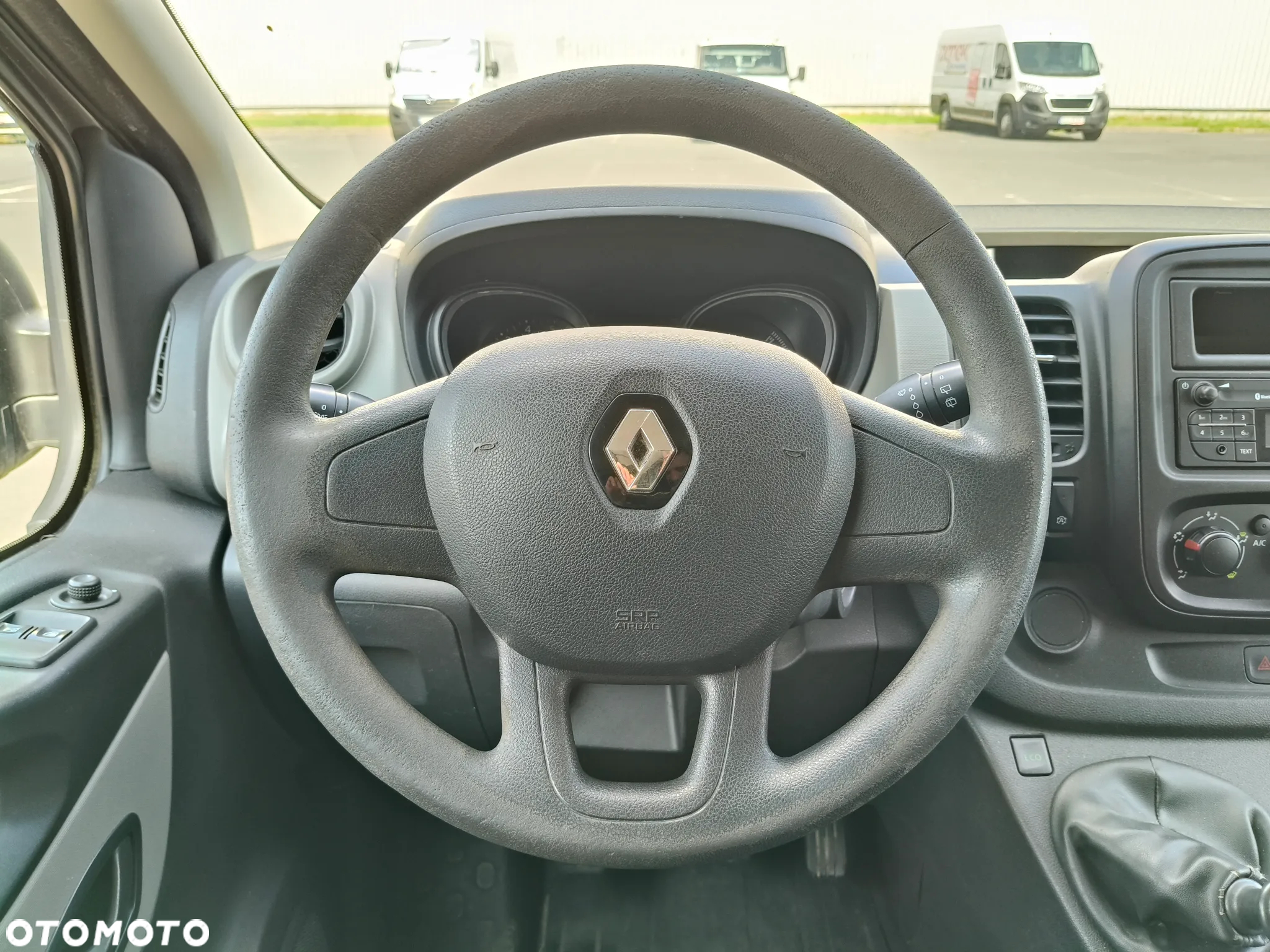 Renault Trafic - 13