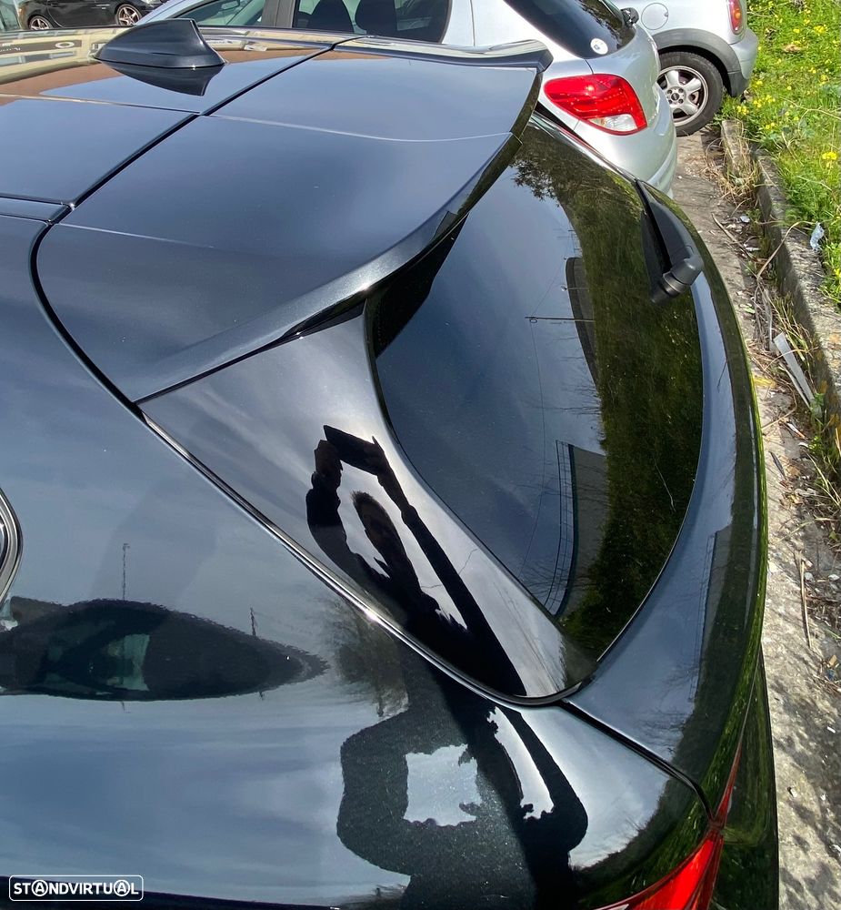 BMW 116 d Pack Desportivo M Auto - 8