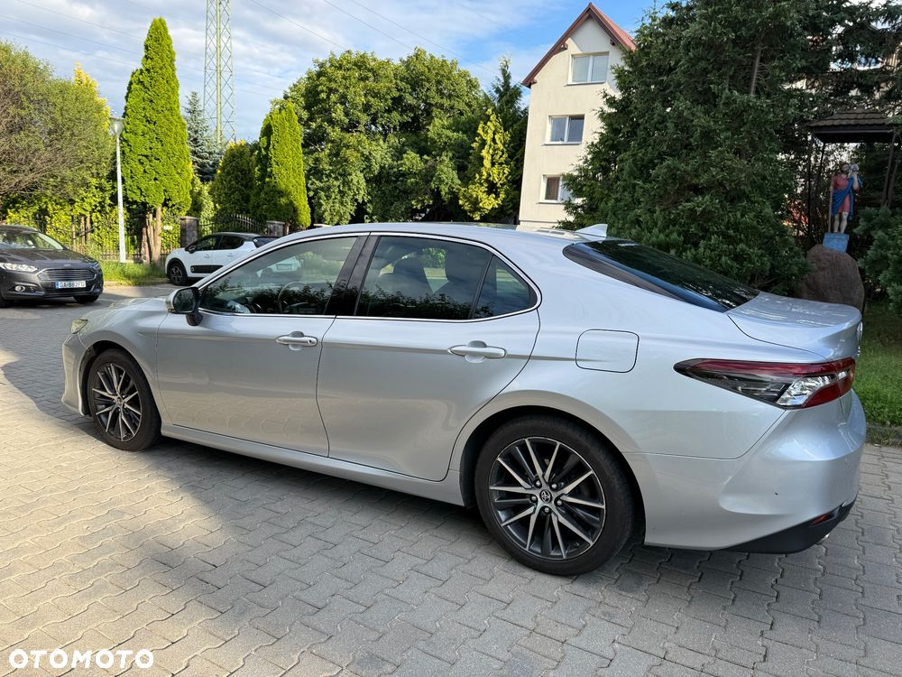 Toyota Camry 2.5 Hybrid Executive CVT - 18