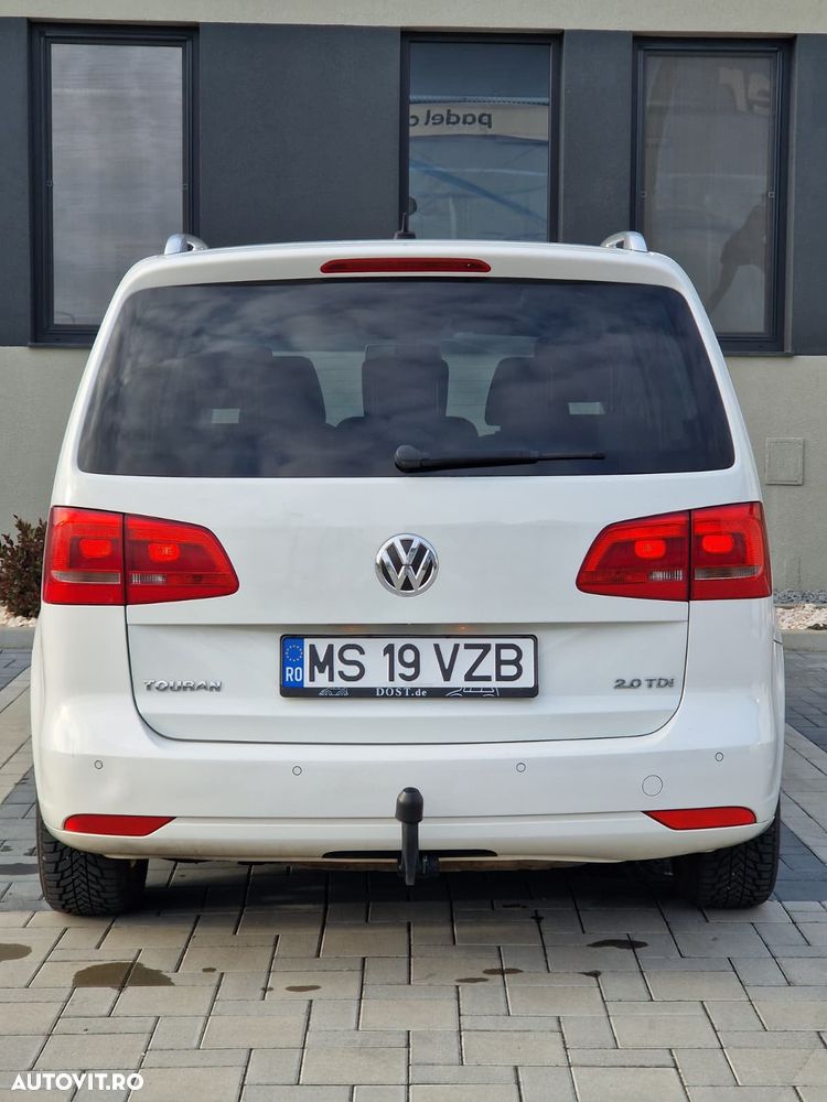 Volkswagen Touran 2.0 TDI DPF DSG Highline - 9