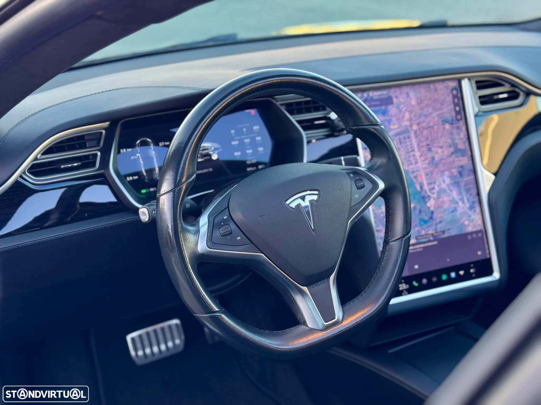 Tesla Model S - 22