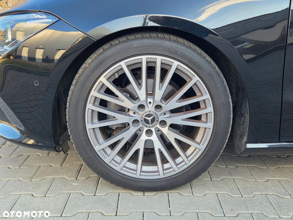 Mercedes-Benz CLA 180 Progressive 7G-DCT - 39